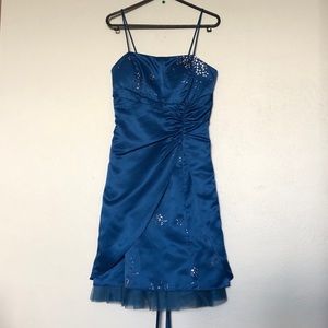 Blue short dress